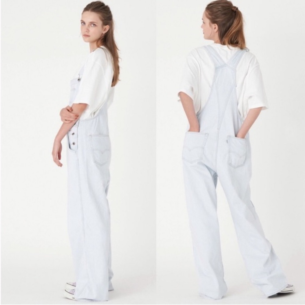 Levi's Silver Tab Light Wash Denim Overall Bibs Women’s Size Small Cottagecore